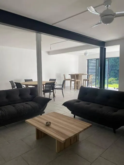 Apartment Spacieux Appartement A La Villa Montagne Le Carbet